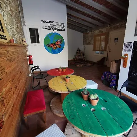 Mucha Masia Rural Urba Hostel El Prat de Llobregat