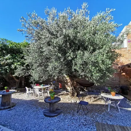 Hostel Mucha Masia Rural Urba El Prat de Llobregat