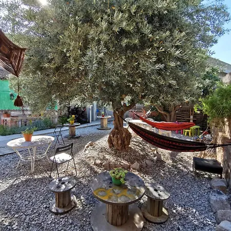 Hostel Mucha Masia Rural Urba *