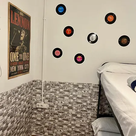 Mucha Masia Rural Urba Hostel El Prat de Llobregat