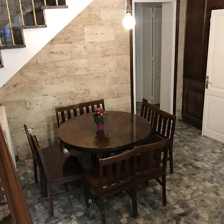 Mucha Masia Rural Urba Hostel El Prat de Llobregat