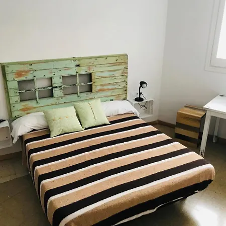 Hostel Mucha Masia Rural Urba El Prat de Llobregat