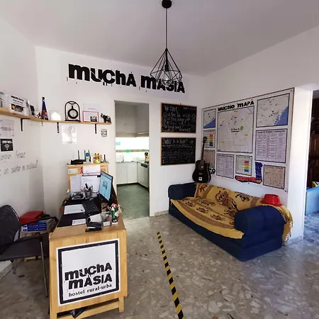 Hostal Mucha Masia Rural Urba *