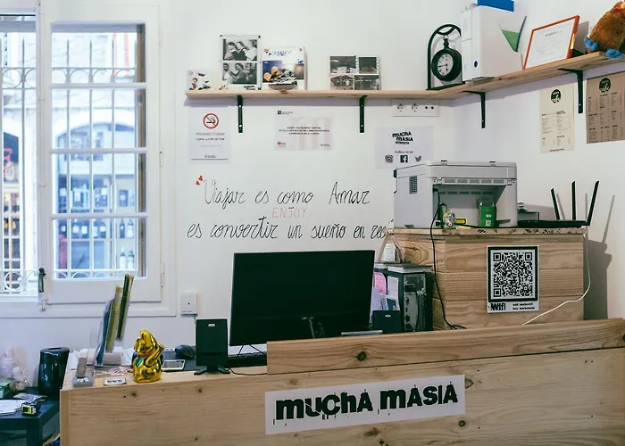 Mucha Masia Rural Urba Hostel El Prat de Llobregat